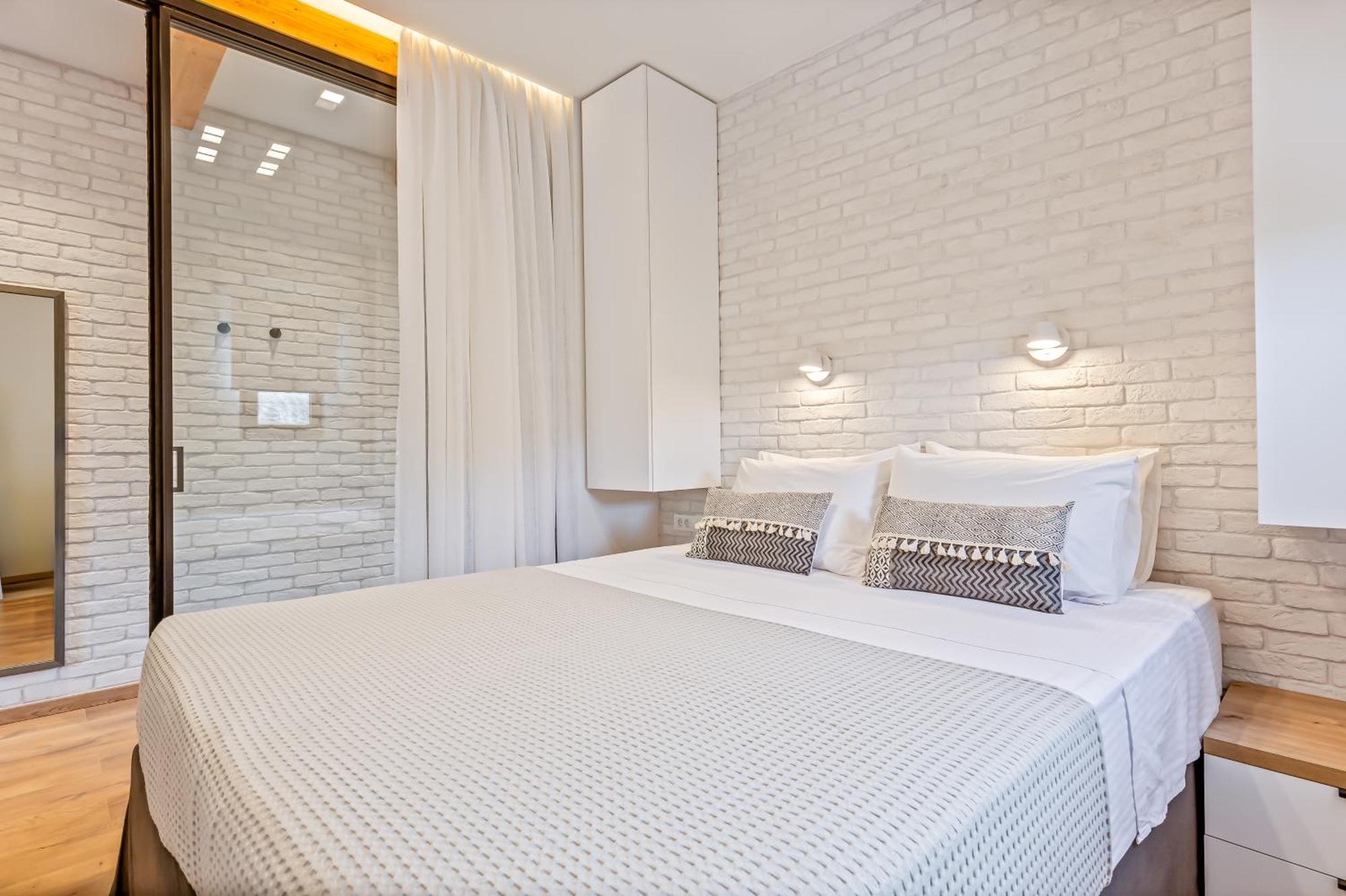 Lola Apartments 里亚帕德斯 外观 照片
